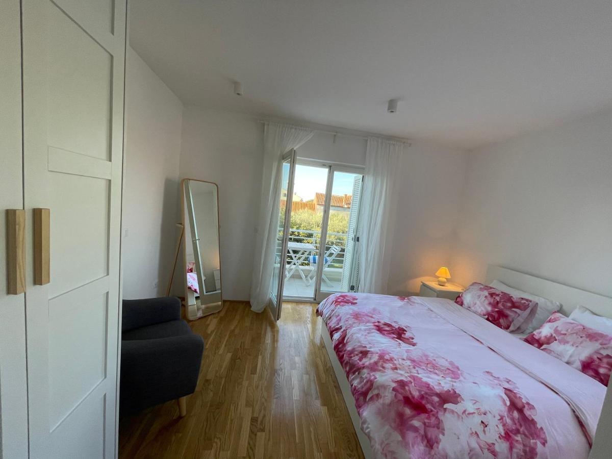 Apartments Mali Ivo Нін Екстер'єр фото